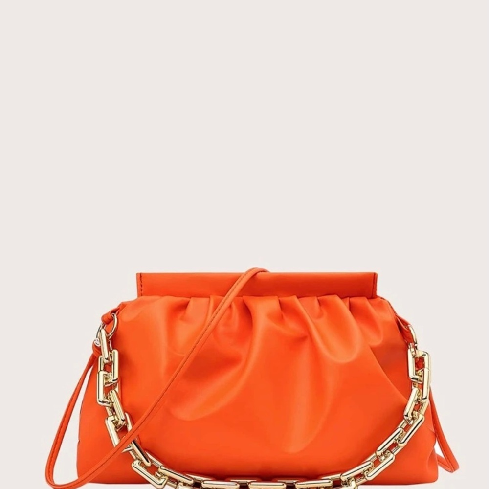 Chain bags